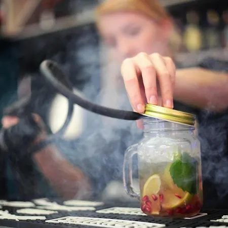 ステイ イン ホテル 3*