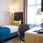 入住酒店 3*