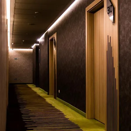 入住酒店 3*